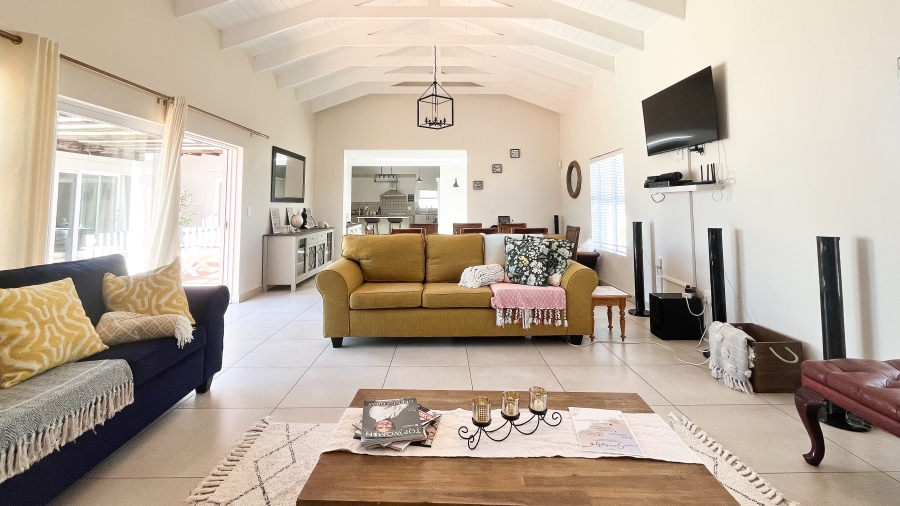 To Let 3 Bedroom Property for Rent in Langebaan Country Estate Western Cape